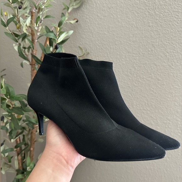 SOCK Pointy Heel - Picture 1 of 6